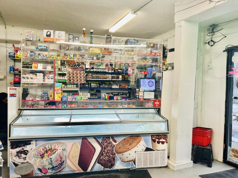 Bodega sold by owner due to relocation